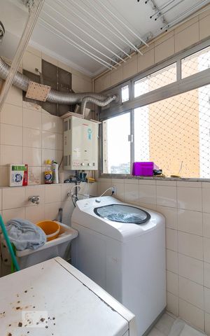 Apartamento à venda com 72m², 3 quartos e 1 vagaÁrea de serviço