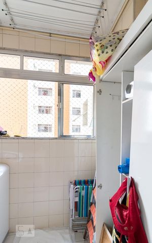 Apartamento à venda com 72m², 3 quartos e 1 vagaÁrea de serviço