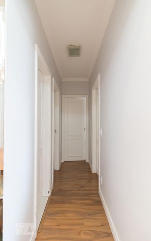 Apartamento à venda com 72m², 3 quartos e 1 vagaCorredor