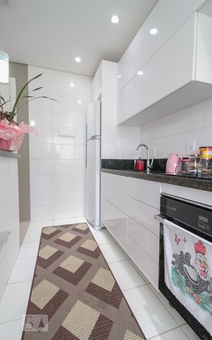 Apartamento à venda com 46m², 2 quartos e 1 vaga Apartamento à venda com 46m², 2 quartos e 1 vagaCozinha