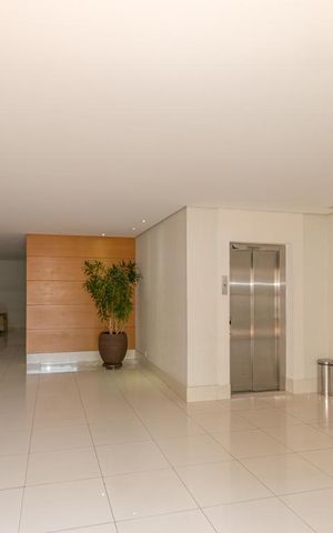Apartamento à venda com 83m², 2 quartos e 2 vagas Apartamento à venda com 83m², 2 quartos e 2 vagasHall de Entrada