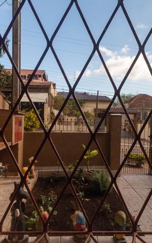Casa à venda com 270m², 4 quartos e 6 vagas Casa à venda com 270m², 4 quartos e 6 vagasVista do Quarto 1