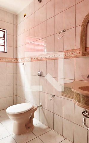 Casa à venda com 300m², 3 quartos e 2 vagasBanheiro Social 2