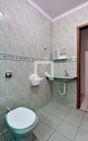 Casa à venda com 300m², 3 quartos e 2 vagasBanheiro Social