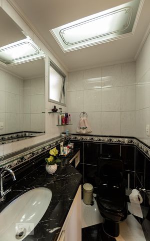 Apartamento à venda com 68m², 3 quartos e 1 vaga Apartamento à venda com 68m², 3 quartos e 1 vagaBanheiro Social