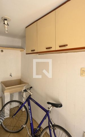 Casa à venda com 135m², 3 quartos e 2 vagas Casa à venda com 135m², 3 quartos e 2 vagasArea de Serviço