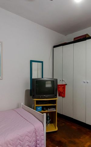 Casa à venda com 190m², 5 quartos e 3 vagas Casa à venda com 190m², 5 quartos e 3 vagasQuarto casa 2
