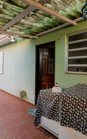 Casa à venda com 190m², 5 quartos e 3 vagas Casa à venda com 190m², 5 quartos e 3 vagasÁrea de Serviço Casa 2