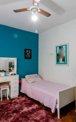 Casa à venda com 190m², 5 quartos e 3 vagas Casa à venda com 190m², 5 quartos e 3 vagasQuarto casa 2
