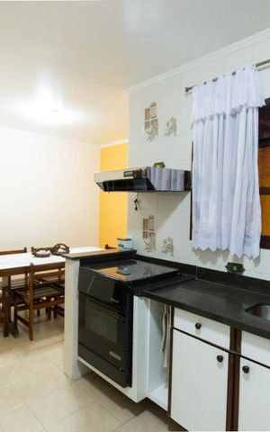 Casa à venda com 230m², 3 quartos e 2 vagas Casa à venda com 230m², 3 quartos e 2 vagasCozinha