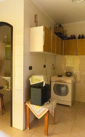 Casa à venda com 230m², 3 quartos e 2 vagas Casa à venda com 230m², 3 quartos e 2 vagasÁrea de Serviço