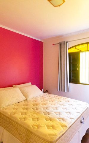 Casa à venda com 230m², 3 quartos e 2 vagas Casa à venda com 230m², 3 quartos e 2 vagasQuarto 3