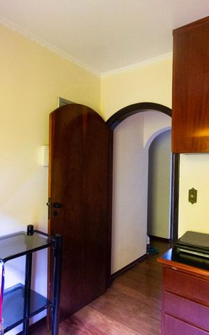 Casa à venda com 230m², 3 quartos e 2 vagas Casa à venda com 230m², 3 quartos e 2 vagasQuarto