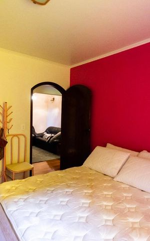Casa à venda com 230m², 3 quartos e 2 vagas Casa à venda com 230m², 3 quartos e 2 vagasQuarto 3