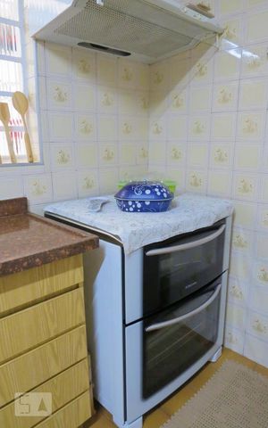 Casa à venda com 142m², 4 quartos e 2 vagas Casa à venda com 142m², 4 quartos e 2 vagasDetalhe cozinha