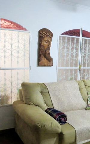 Casa à venda com 142m², 4 quartos e 2 vagas Casa à venda com 142m², 4 quartos e 2 vagasSala