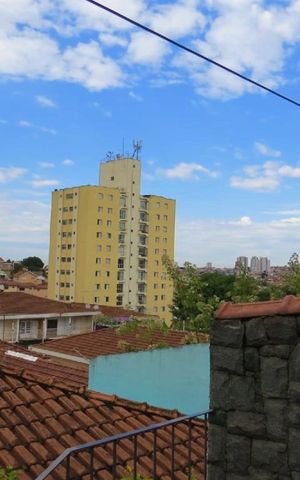 Casa à venda com 142m², 4 quartos e 2 vagas Casa à venda com 142m², 4 quartos e 2 vagasVista