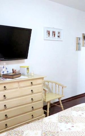 Casa à venda com 142m², 4 quartos e 2 vagas Casa à venda com 142m², 4 quartos e 2 vagasQuarto Suíte