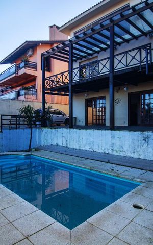 Casa à venda com 394m², 4 quartos e 5 vagas Casa à venda com 394m², 4 quartos e 5 vagas2_AREA EXTERNA PISCINA