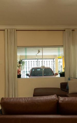 Casa à venda com 110m², 3 quartos e 2 vagas Casa à venda com 110m², 3 quartos e 2 vagasSala de Estar