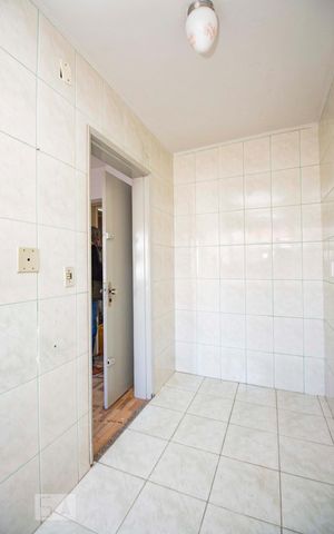 Apartamento à venda com 40m², 1 quarto e sem vaga Apartamento à venda com 40m², 1 quarto e sem vagaBanheiro