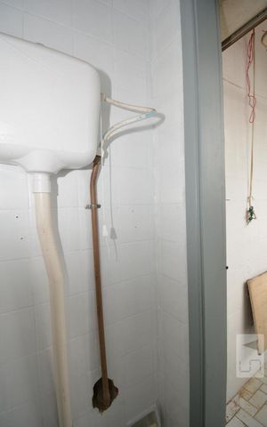 Apartamento à venda com 60m², 2 quartos e 1 vagaBanheiro de Serviço