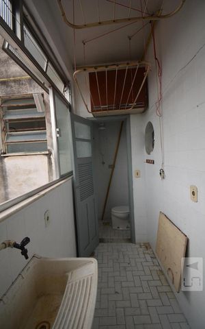 Apartamento à venda com 60m², 2 quartos e 1 vagaÁrea de Serviço