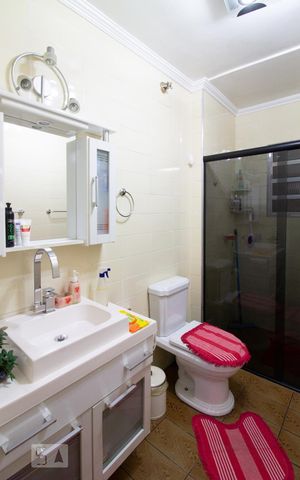 Casa à venda com 300m², 3 quartos e 1 vagaBanheiro