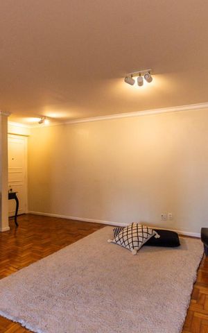 Apartamento à venda com 107m², 2 quartos e sem vagaSala