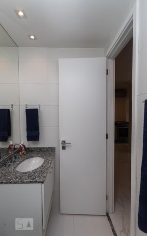 Apartamento para alugar com 67m², 2 quartos e 1 vaga Apartamento para alugar com 67m², 2 quartos e 1 vagaBanheiro Social