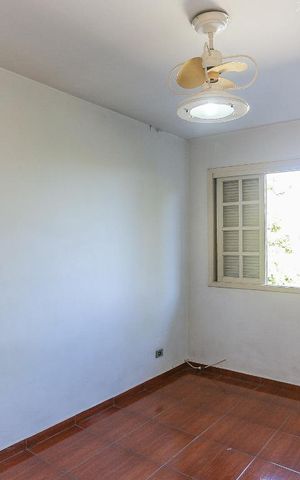 Casa à venda com 178m², 3 quartos e 2 vagas Casa à venda com 178m², 3 quartos e 2 vagasQuarto 1