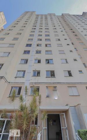 Apartamento à venda com 47m², 2 quartos e 1 vaga Apartamento à venda com 47m², 2 quartos e 1 vagaFachada