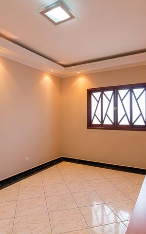Casa à venda com 135m², 3 quartos e 4 vagasSala de estar