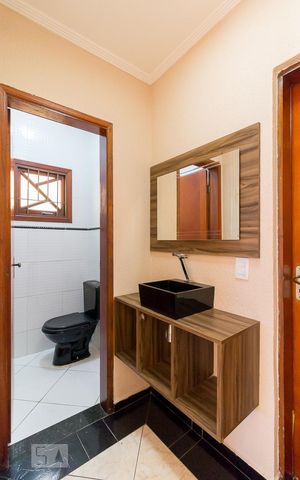 Casa à venda com 135m², 3 quartos e 4 vagasLavabo