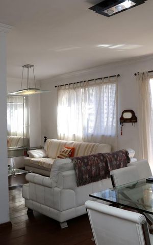 Apartamento à venda com 99m², 3 quartos e 2 vagasSala