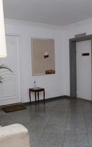 Apartamento à venda com 99m², 3 quartos e 2 vagasHall social