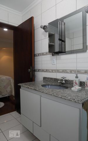 Apartamento à venda com 120m², 3 quartos e 3 vagasBanheiro do Quarto 1
