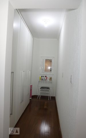 Apartamento à venda com 120m², 3 quartos e 3 vagasQuarto 1 - closet