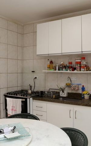 Apartamento à venda com 99m², 3 quartos e 2 vagasCozinha