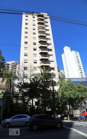 Apartamento à venda com 99m², 3 quartos e 2 vagasFachada