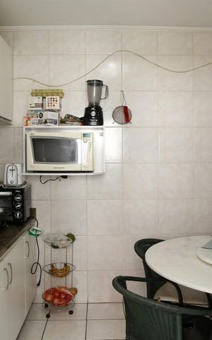 Apartamento à venda com 99m², 3 quartos e 2 vagasCozinha