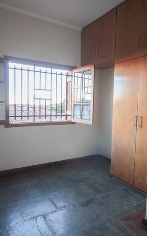 Casa à venda com 280m², 4 quartos e 2 vagasQuarto