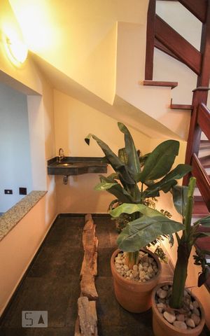 Casa à venda com 280m², 4 quartos e 2 vagasDetalhe
