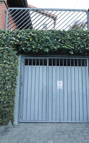 Casa à venda com 280m², 4 quartos e 2 vagasFachada