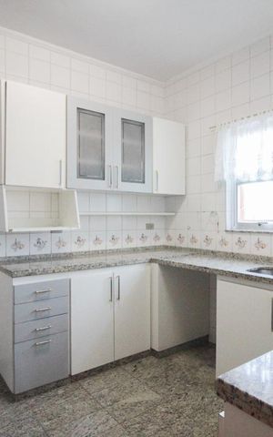 Casa à venda com 280m², 4 quartos e 2 vagasCozinha