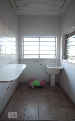 Casa à venda com 280m², 4 quartos e 2 vagasÁrea de Serviço