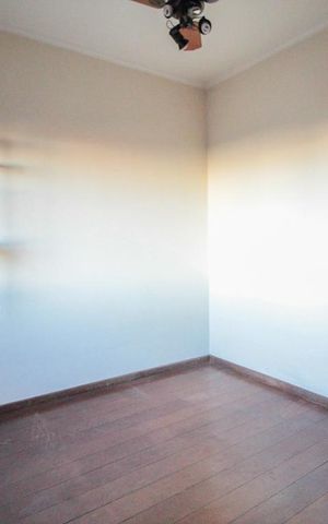 Casa à venda com 280m², 4 quartos e 2 vagasQuarto