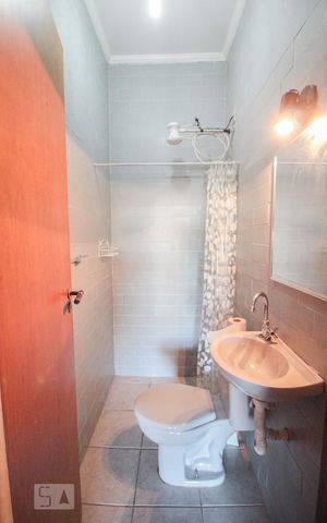 Casa à venda com 280m², 4 quartos e 2 vagasBanheiro de Serviço