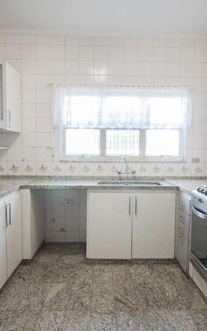 Casa à venda com 280m², 4 quartos e 2 vagasCozinha