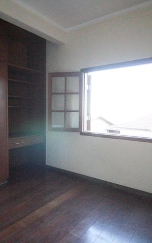 Casa à venda com 280m², 4 quartos e 2 vagasQuarto